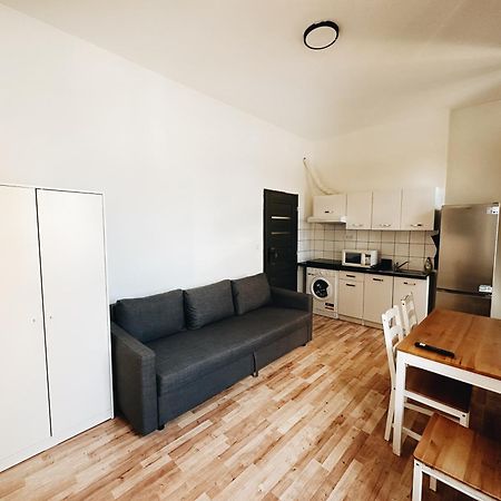 Apartamento Crimson Charm Praga Exterior foto