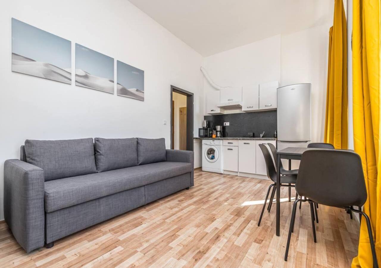 Apartamento Crimson Charm Praga Exterior foto
